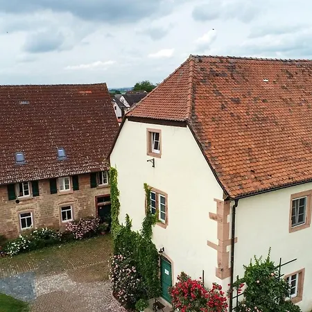 Historisches Haus - Innere Burg - Fuer Gruppen Semesterbostad Habitzheim